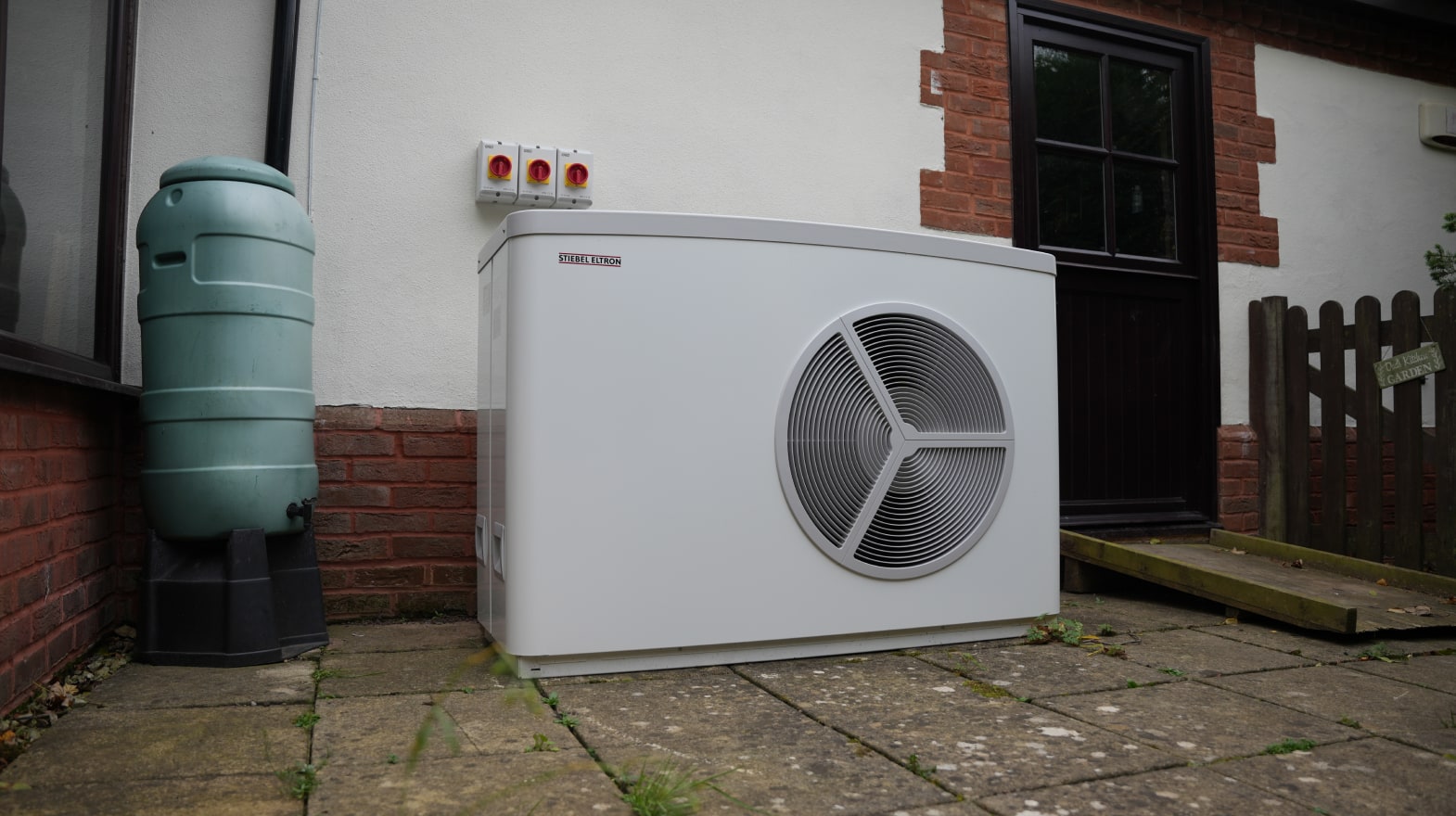 air-source heat pump installation from geo green power