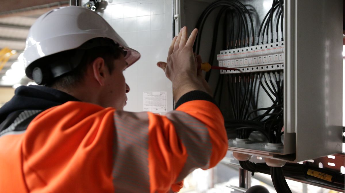 Solar service and maintenance