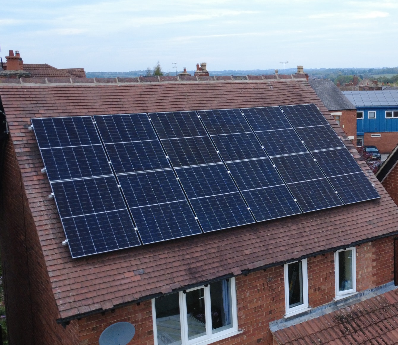 home with solar panels installed by geo green power