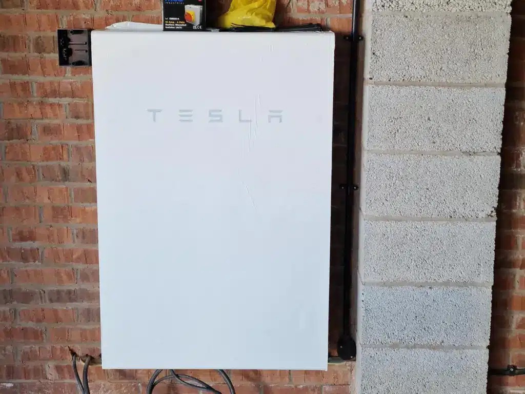 tesla solar battery