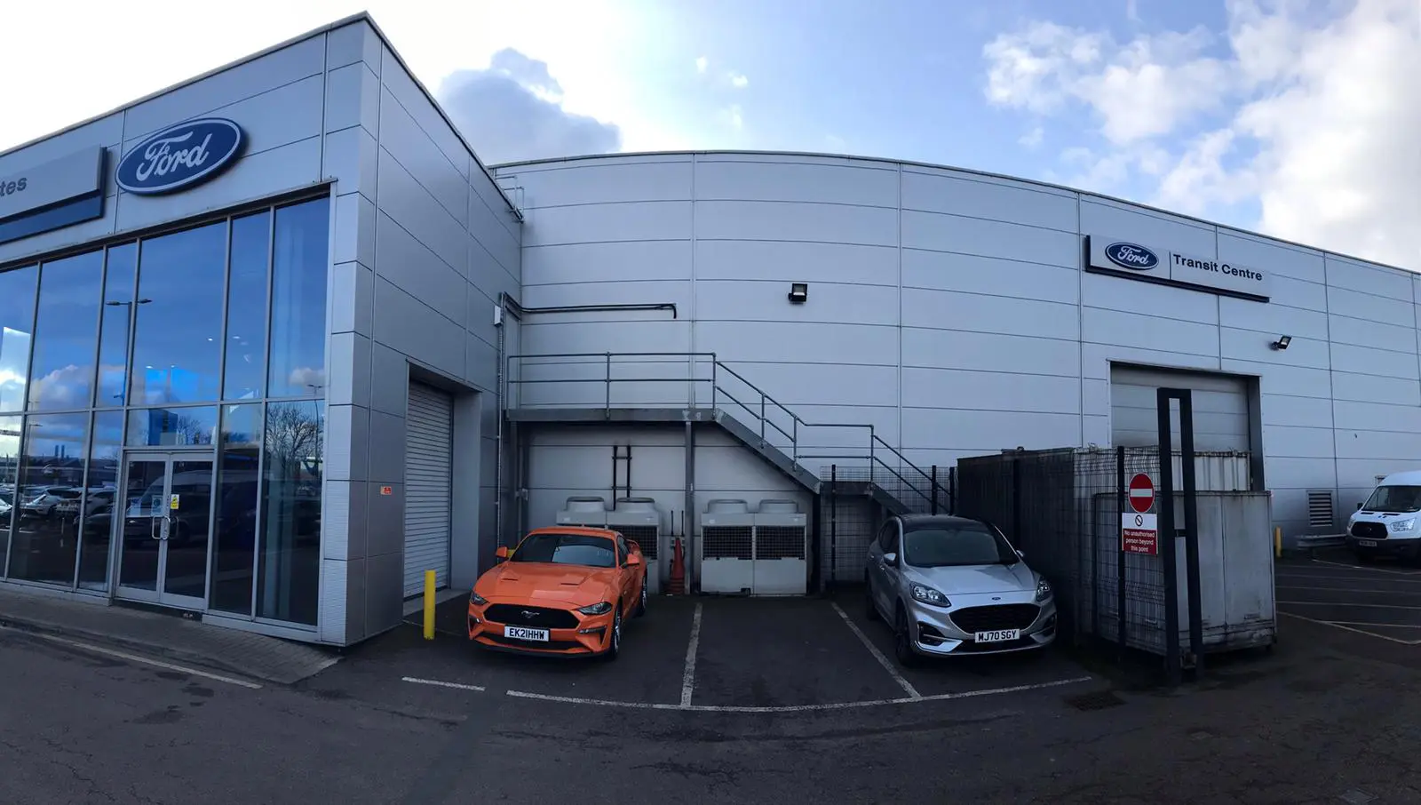 Gates of Stevenage Fordstore