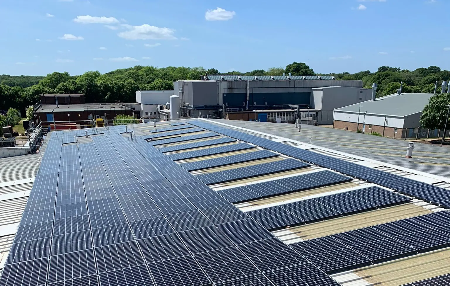 solar panels at Gates Fordstore