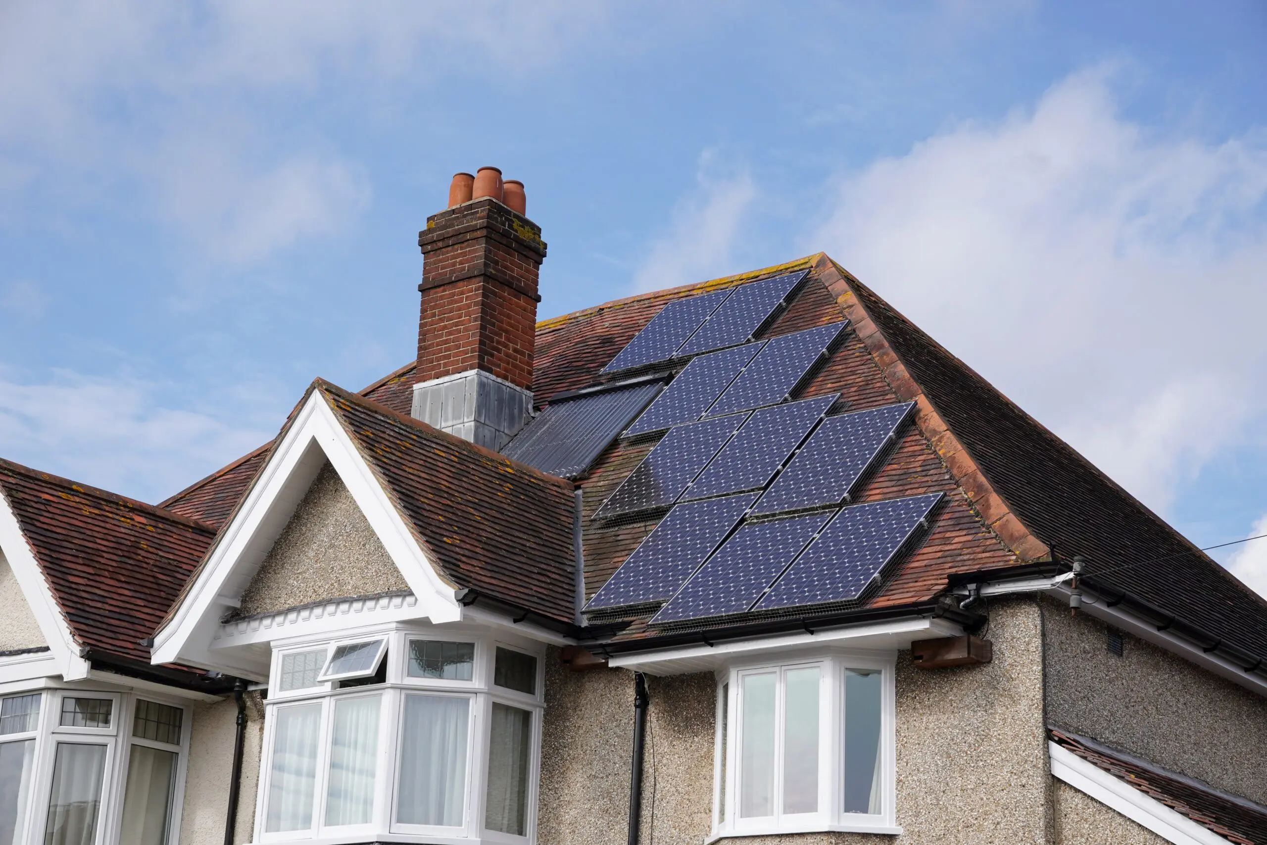 solar panels on house in the uk