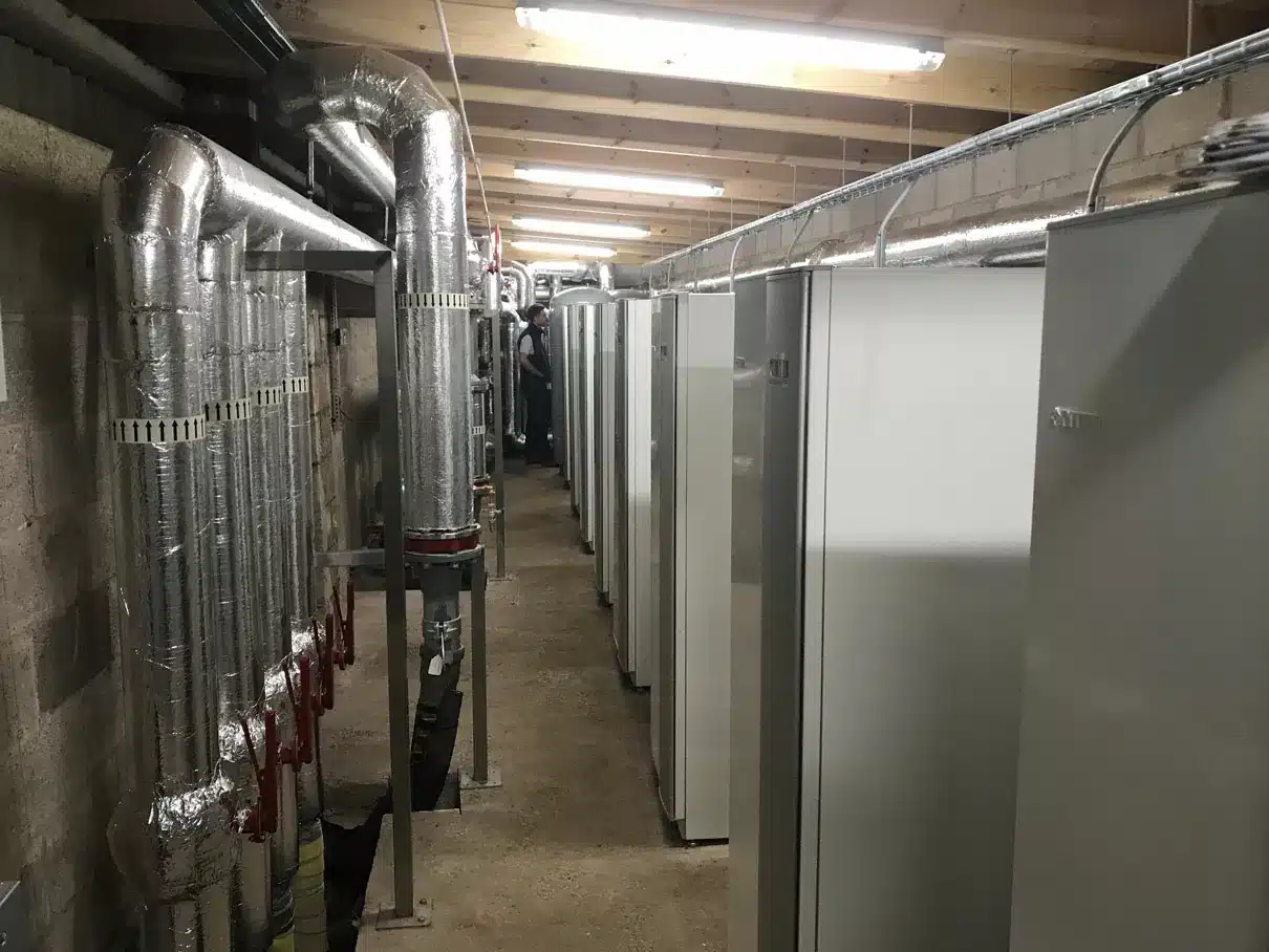 RT-Farms-Heat-Pumpweb.jpg
