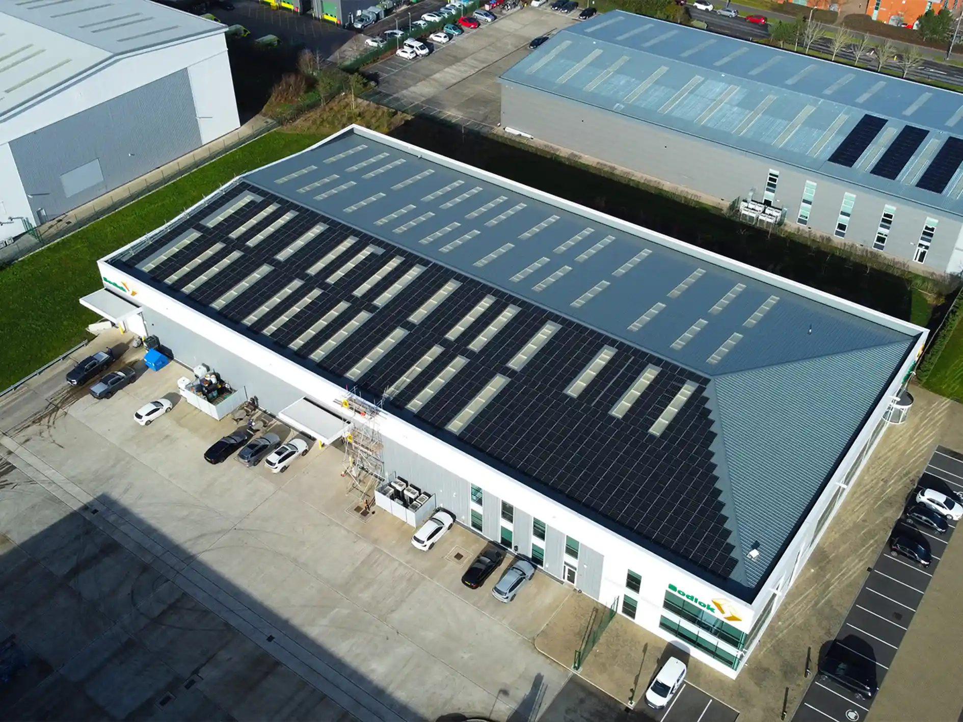 Solar-Panels-For-Manufacturing-Businesses.jpg