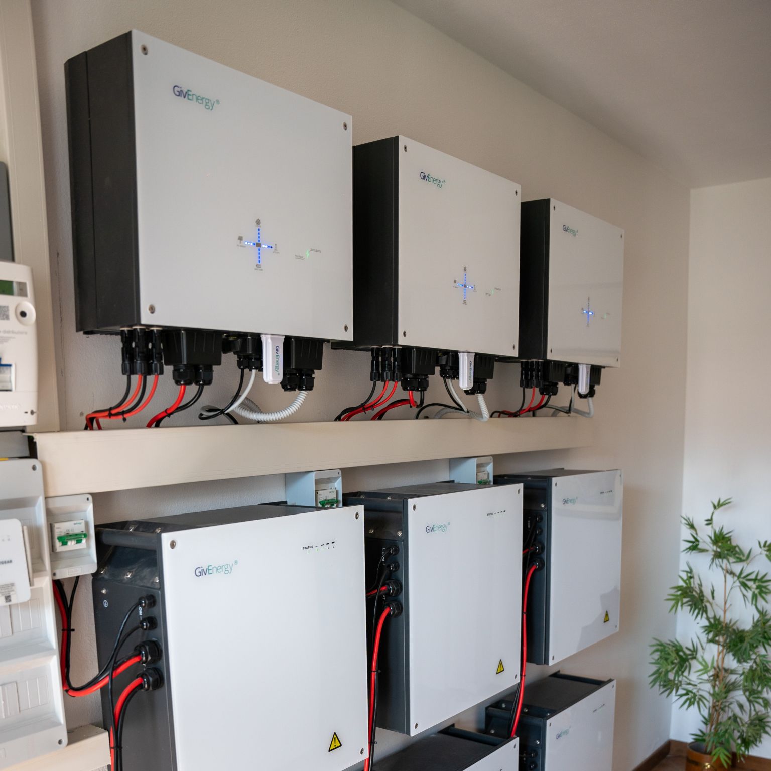 Commercial-Battery-Inverter installed by geo green power