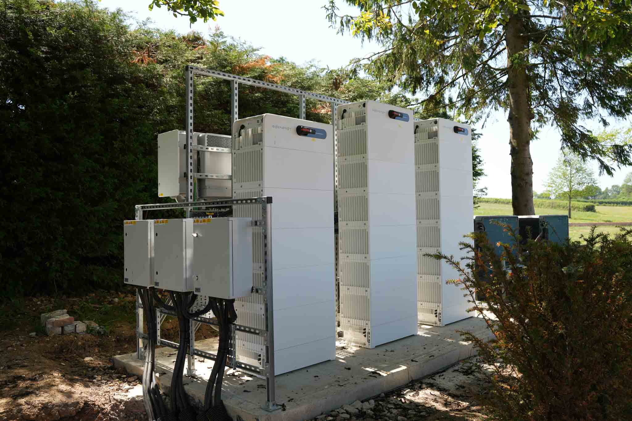 commercial solar batteries