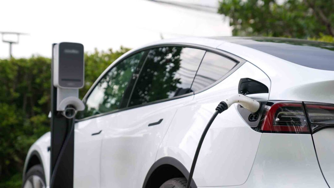 EV Charging a Tesla