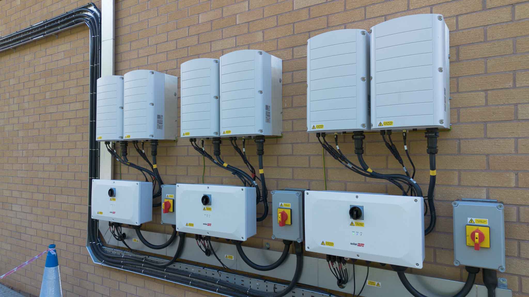 ideagen solar batteries
