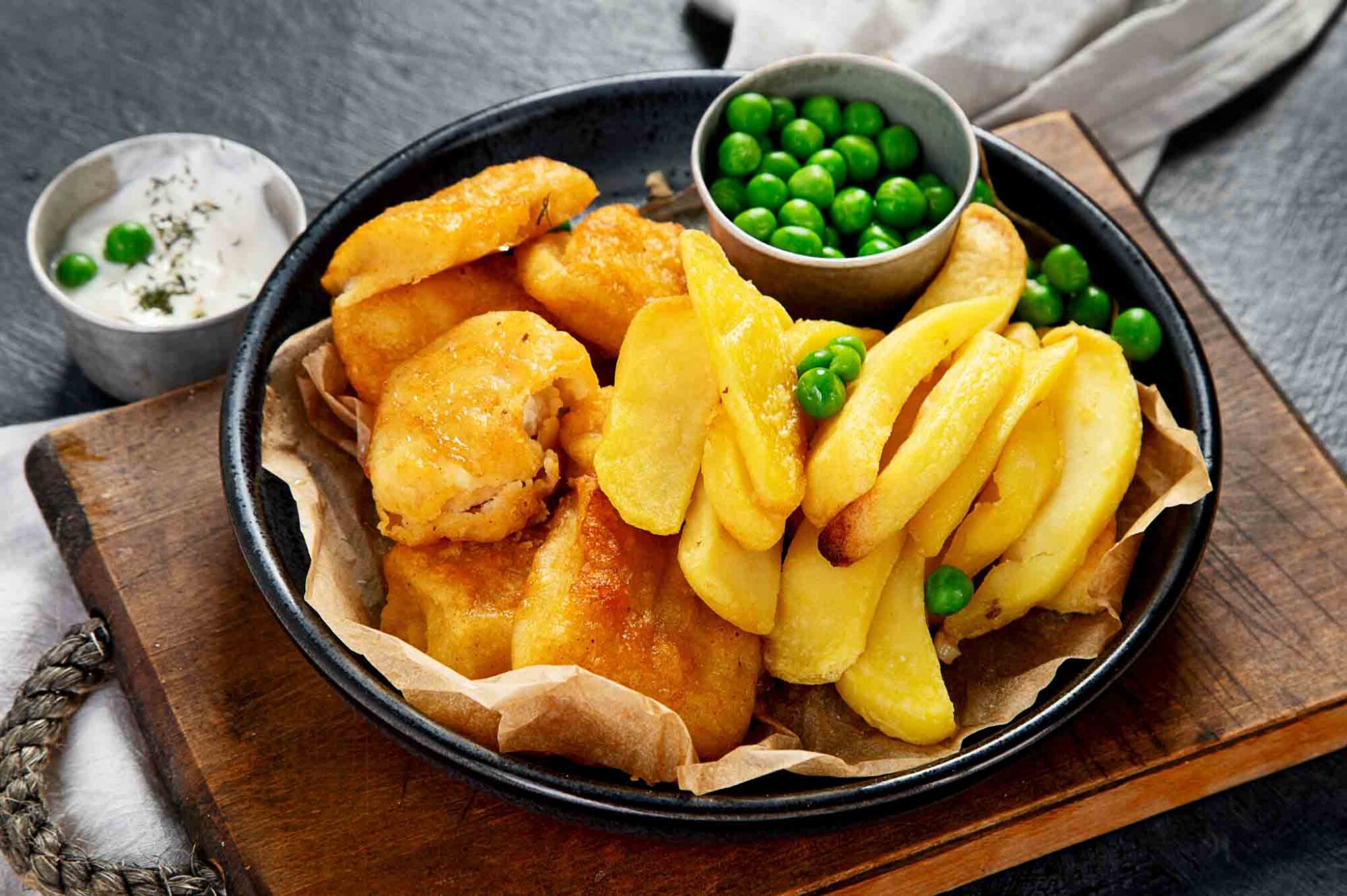 uk fish and chips at pub