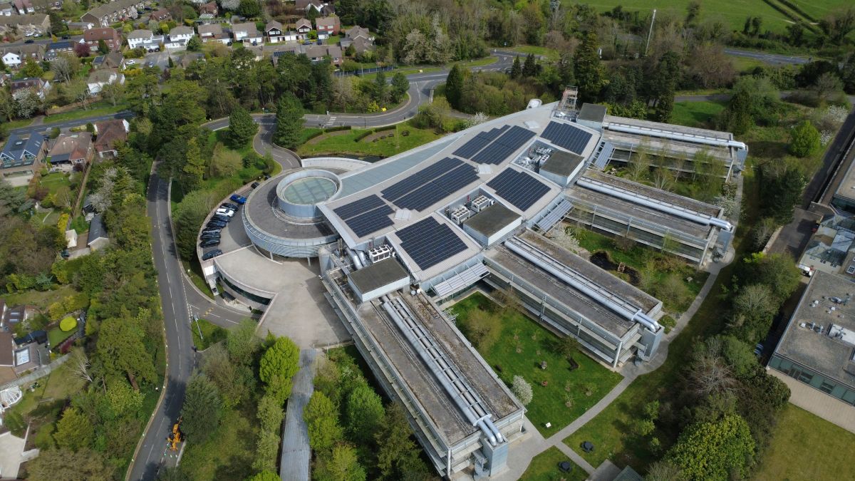 International car manufacturer solar